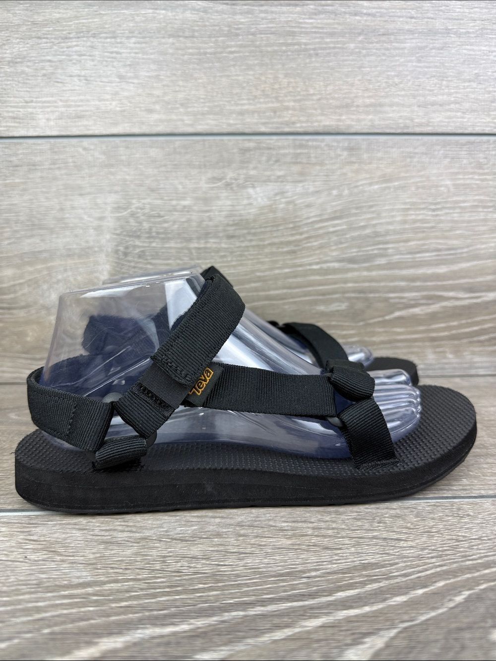 Teva Original Universal Women’s Sz 9 Black Adjustable Hook & Loop Strap Sandals